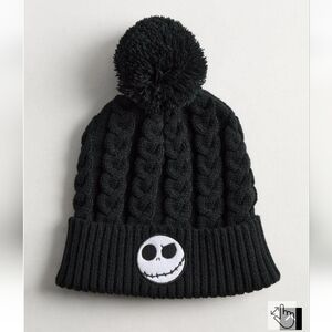 🆕️ DISNEY NIGHTMARE BEFORE CHRISTMAS KNIT BEANIE / TOQUE